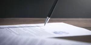 pen-signing-contract-business
